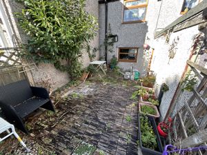 Photo 25- click for photo gallery